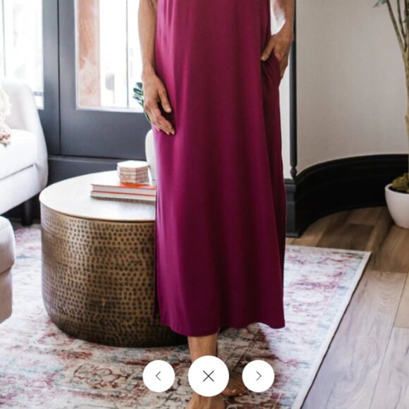 Yala Sloane V-Neck Cap Sleeve Bamboo Maxi Dress with Pockets Boysenberry - Picture 2 of 6